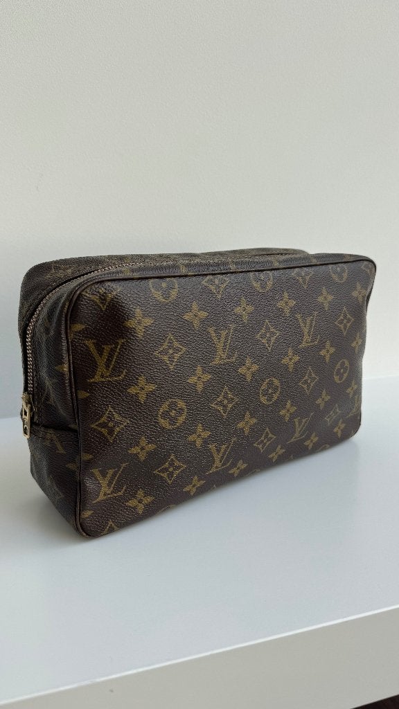 Louis Vuitton vintage Trousse Toilette 28 GM, Ophalen of Verzenden, Gebruikt, Bruin, Overige typen