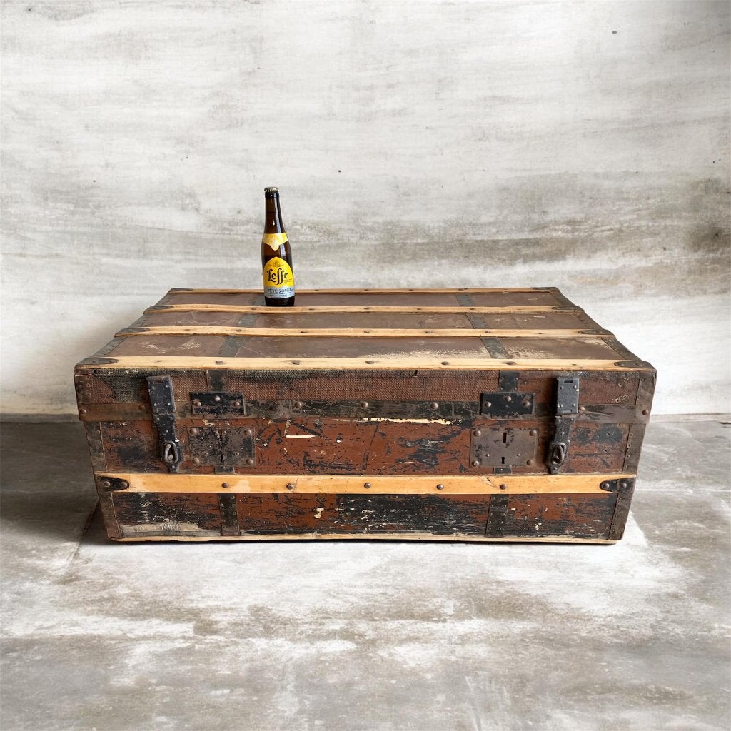 Antieke kist als salontafel of bergruimte, Huis en Inrichting, Ophalen