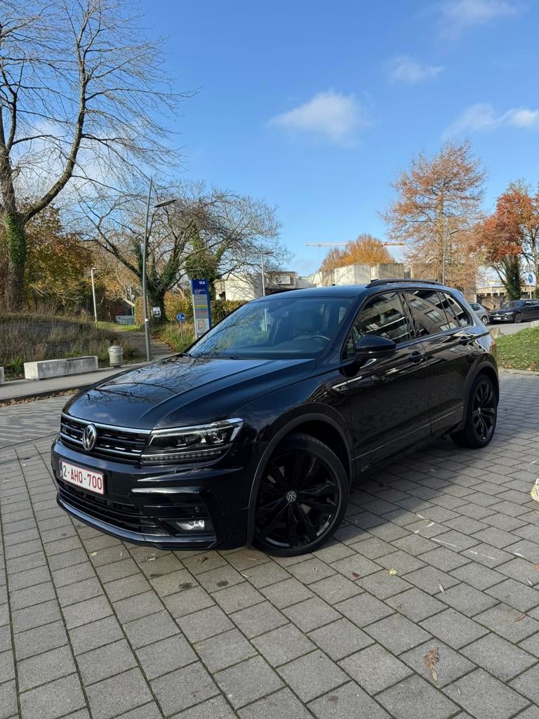 VW Tiguan 2.0TSI R-Line BlackStyle Excellent 39,000km 2021, Autos, Cuir, Achat, Noir, 5 portes