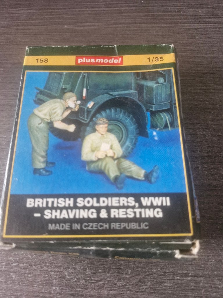 Plusmodel 1/35 British Soldiers WWII Shaving & resting, Hobby & Loisirs créatifs, Enlèvement ou Envoi, Neuf, 1:35 à 1:50, Personnage ou Figurines
