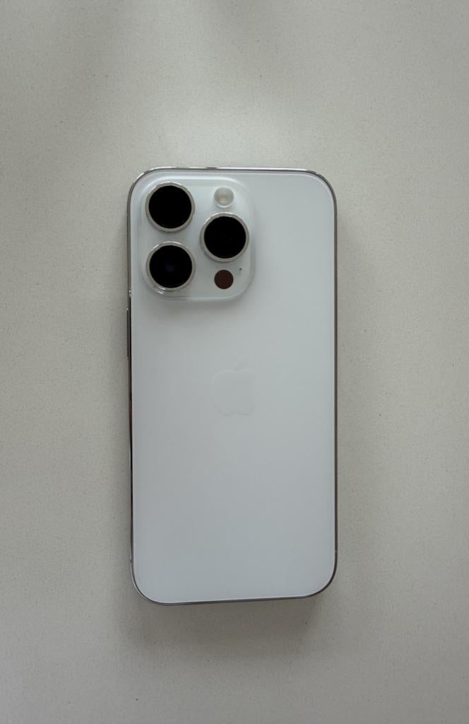 Iphone 16 pro, Enlèvement ou Envoi, Sans abonnement, Blanc, Avec simlock (verrouillage SIM)