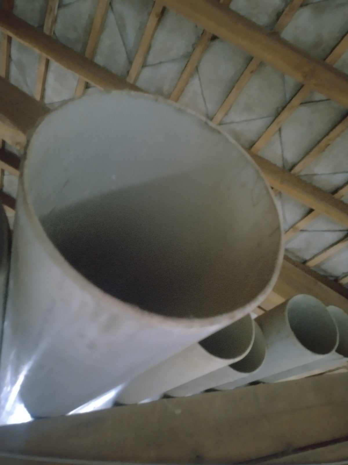 Ik heb een buis van PVC 250 MM  en 4.9meter, Doe-het-zelf en Bouw, Ophalen
