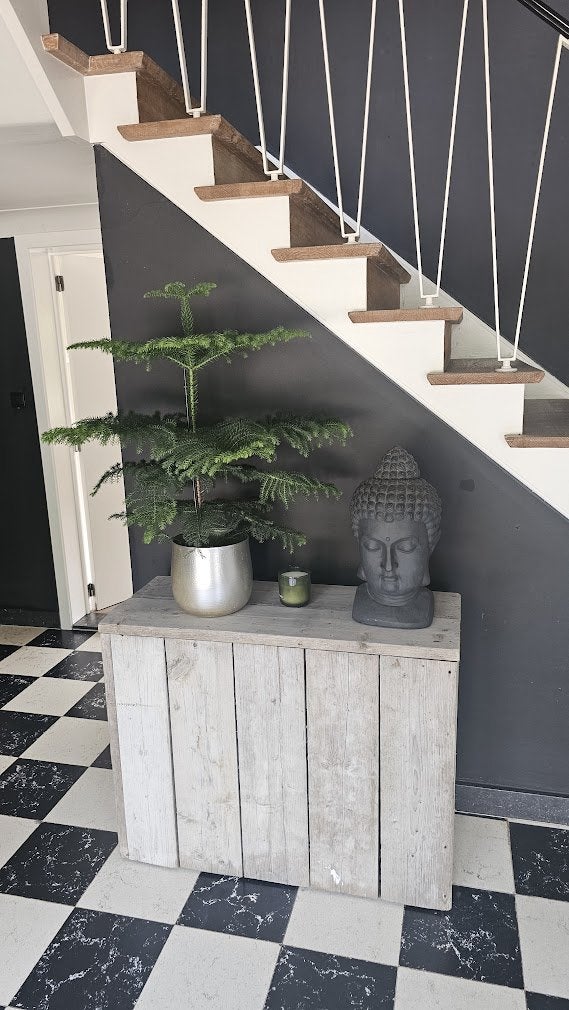 Houten zuil / presentatiemeubel – €15, Ophalen, Gebruikt