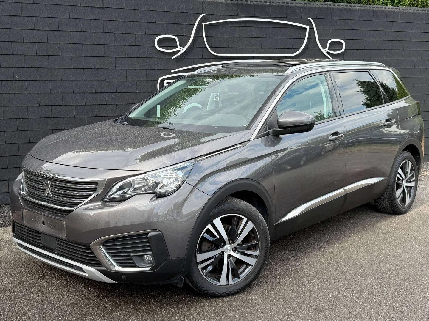 Peugeot 5008 1.2+AIRCO+NAVI+CAMERA+TOIT OUVR+JANTES+EURO 6D, Auto's, Peugeot, Gebruikt, 1199 cc, 7 zetels, Handgeschakeld