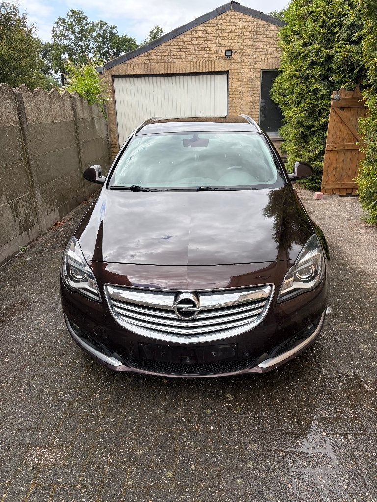 Opel Insignia Sports Toure SW, Auto's, Euro 5, 1956 cc, Zwart, Bruin