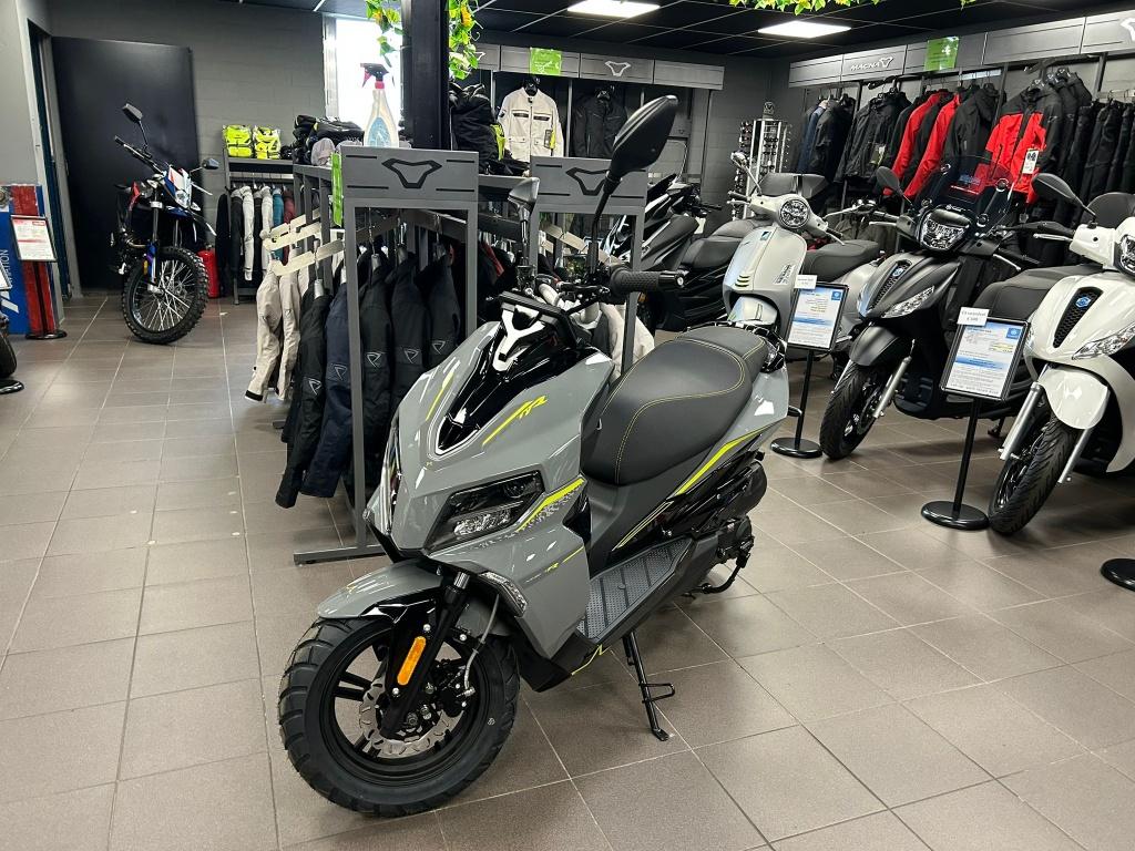 Mash Shift'r 50cc classe B, Vélos & Vélomoteurs, Scooters | Marques Autre, Neuf, Classe B (45 km/h), Enlèvement, Essence
