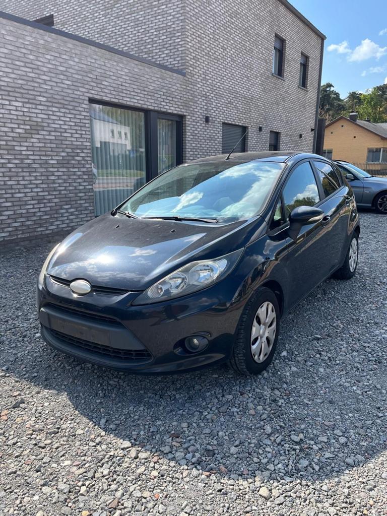 Ford Fiesta 1.6* Diesel* 2009* EURO4*, Argent ou Gris, Boîte manuelle, Noir, 5 portes