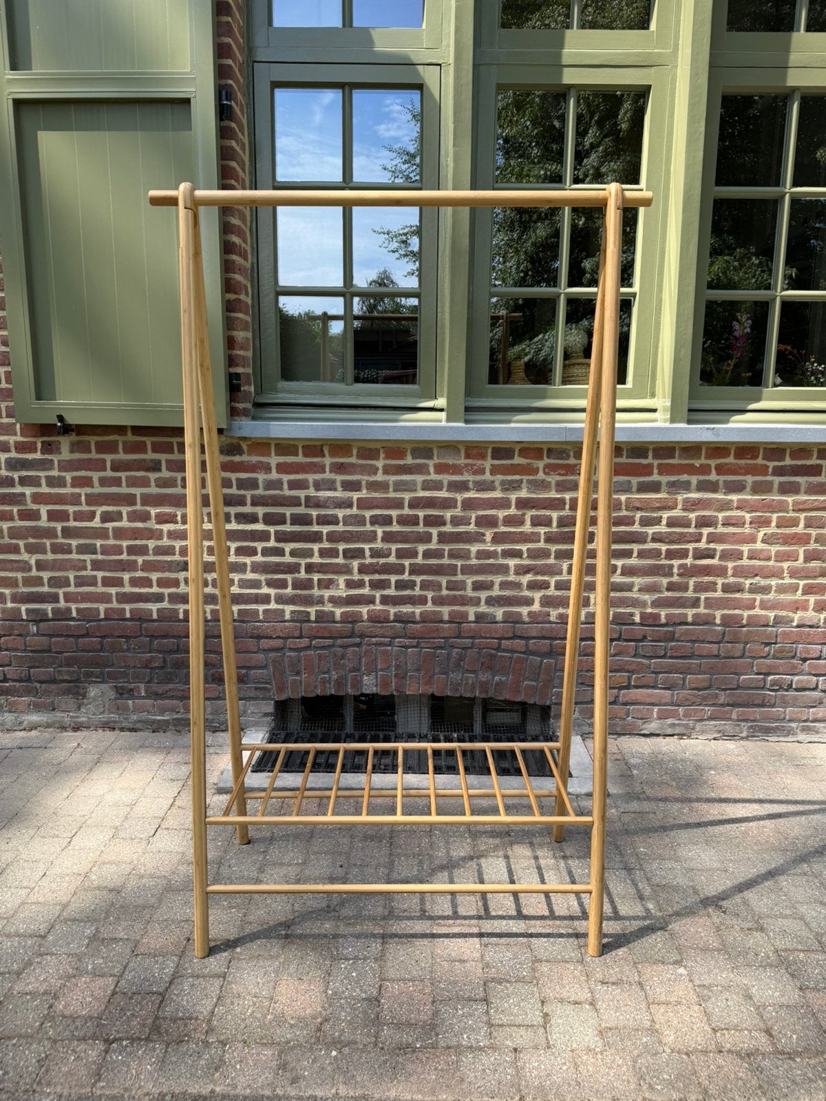 Mooi houten kledingrek met legplank, Ophalen, Zo goed als nieuw
