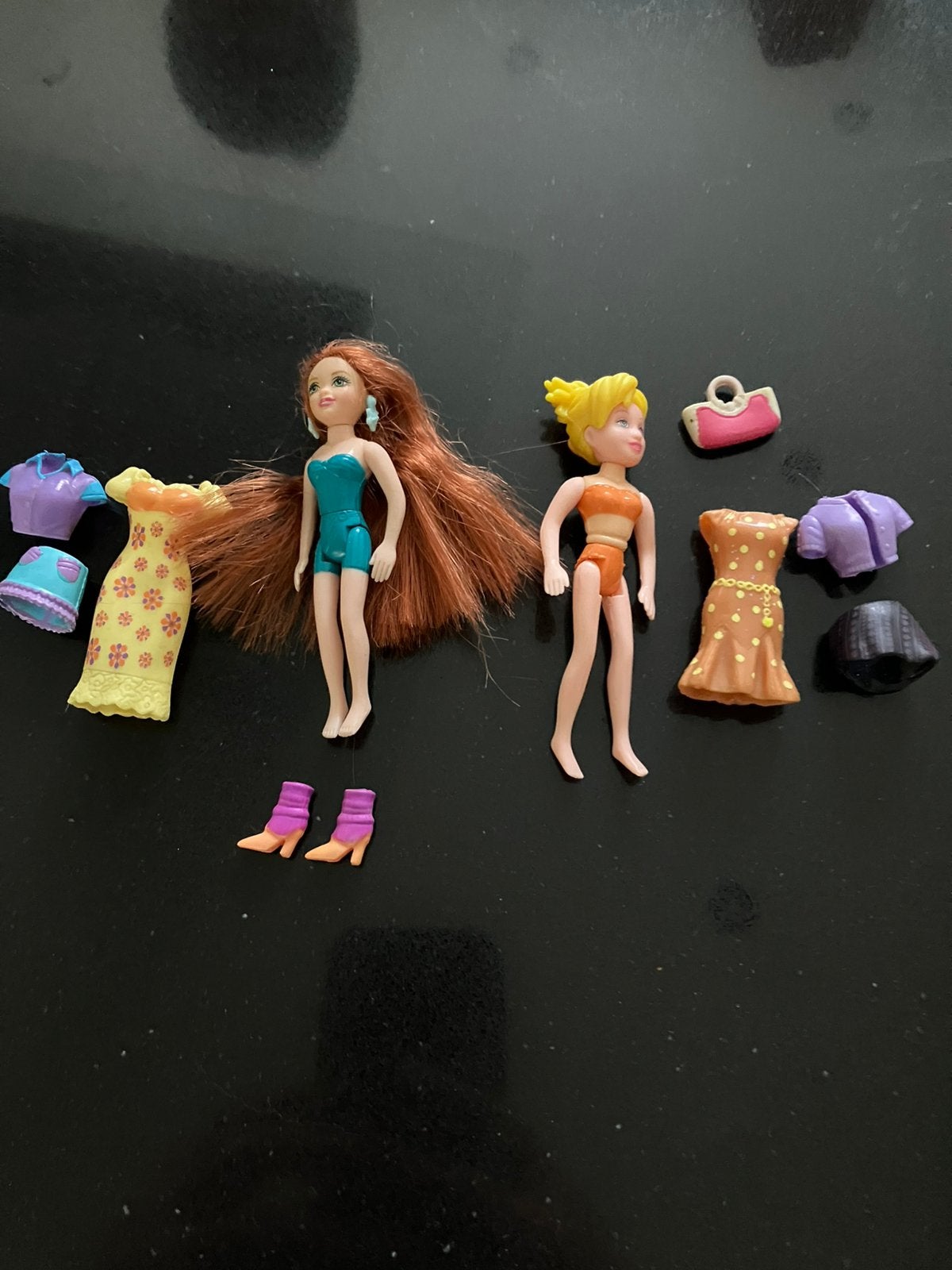 Vintage Polly Pocket 2 poupées + vêtements + accessoires, Enlèvement ou Envoi, Utilisé