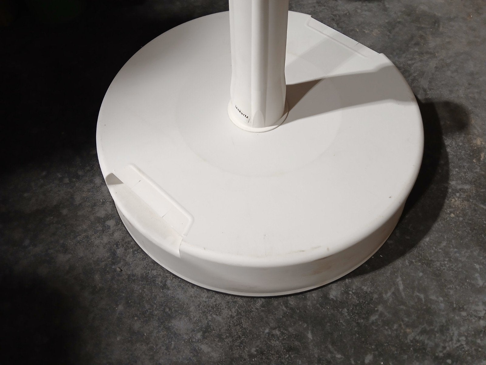 Parasolvoet beton
Diameter gat 4.8 cm, Jardin & Terrasse, Parasols, Enlèvement, Neuf, Base de parasol, Étanche
