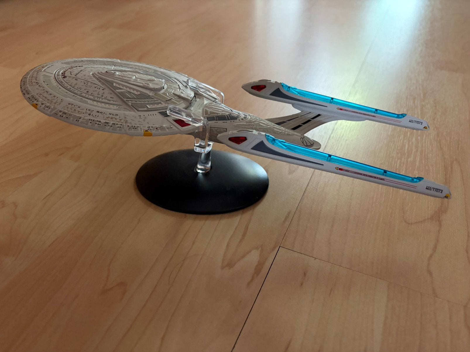 Star Trek Enterprise E model, Verzamelen, Automaten | Overige, Ophalen, Zo goed als nieuw