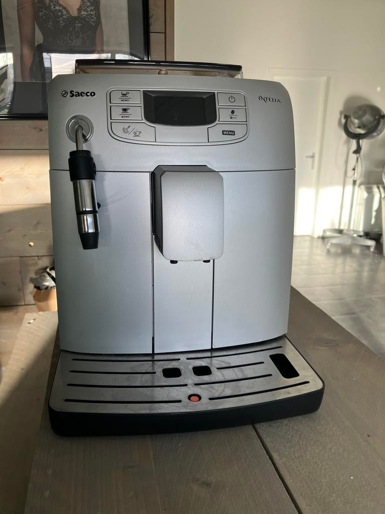 Proffesionele koffiemachine, Ophalen, Zo goed als nieuw, Koffiemachine