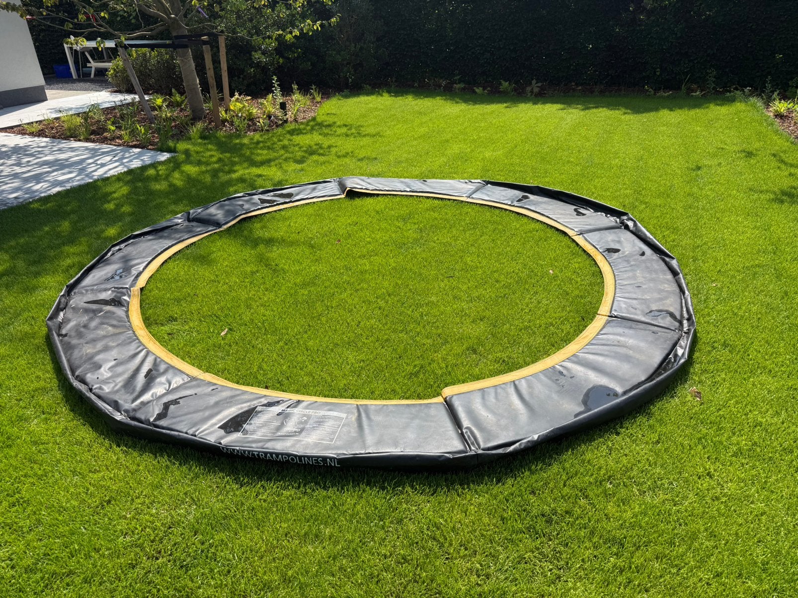 Beschermrand trampoline 330 cm, Ophalen, Zo goed als nieuw