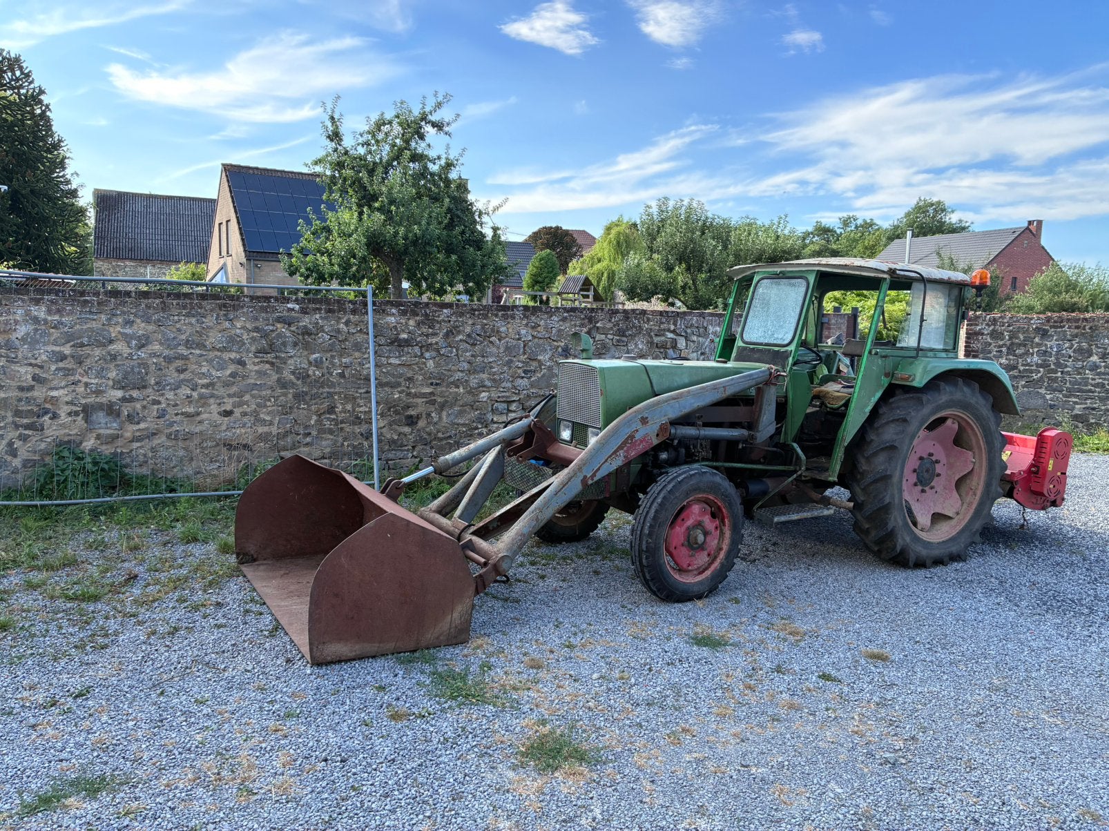 Tracteur fendt 3s avec chargeur frontal, Enlèvement