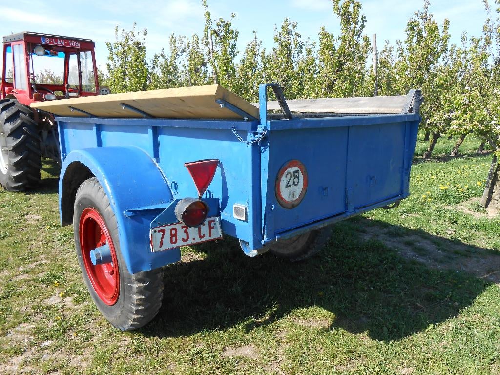 Tractor aanhang wagen opkipbaar met huif., Ophalen, Gebruikt