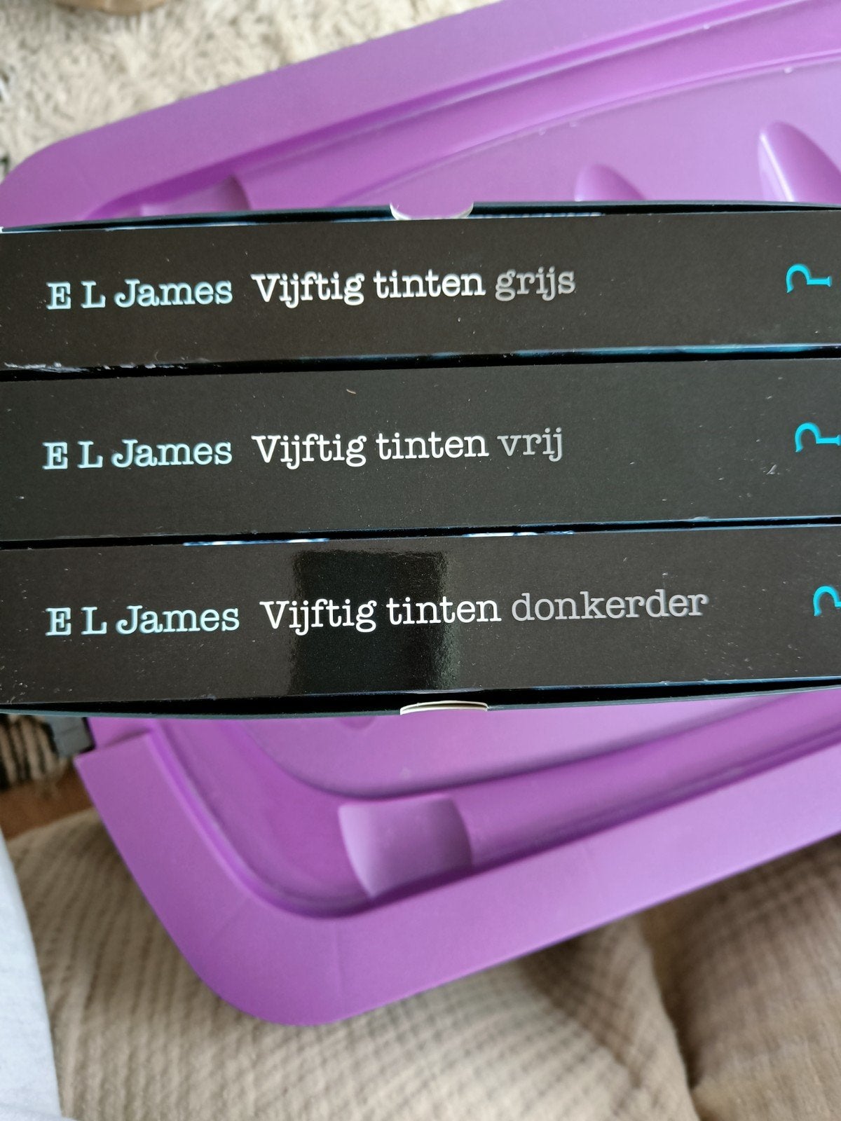 trilogie vijftig tinten grijs, Boeken, Ophalen