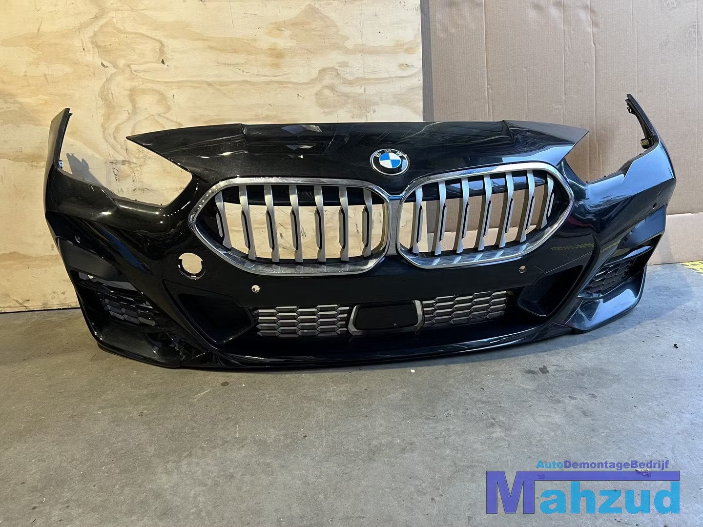 BMW 2 SERIE F44 zwart voorbumper bumper 2019+, Petuelring 130
80788  Munich, DE, Pare-chocs, Info@bmw.de, Utilisé