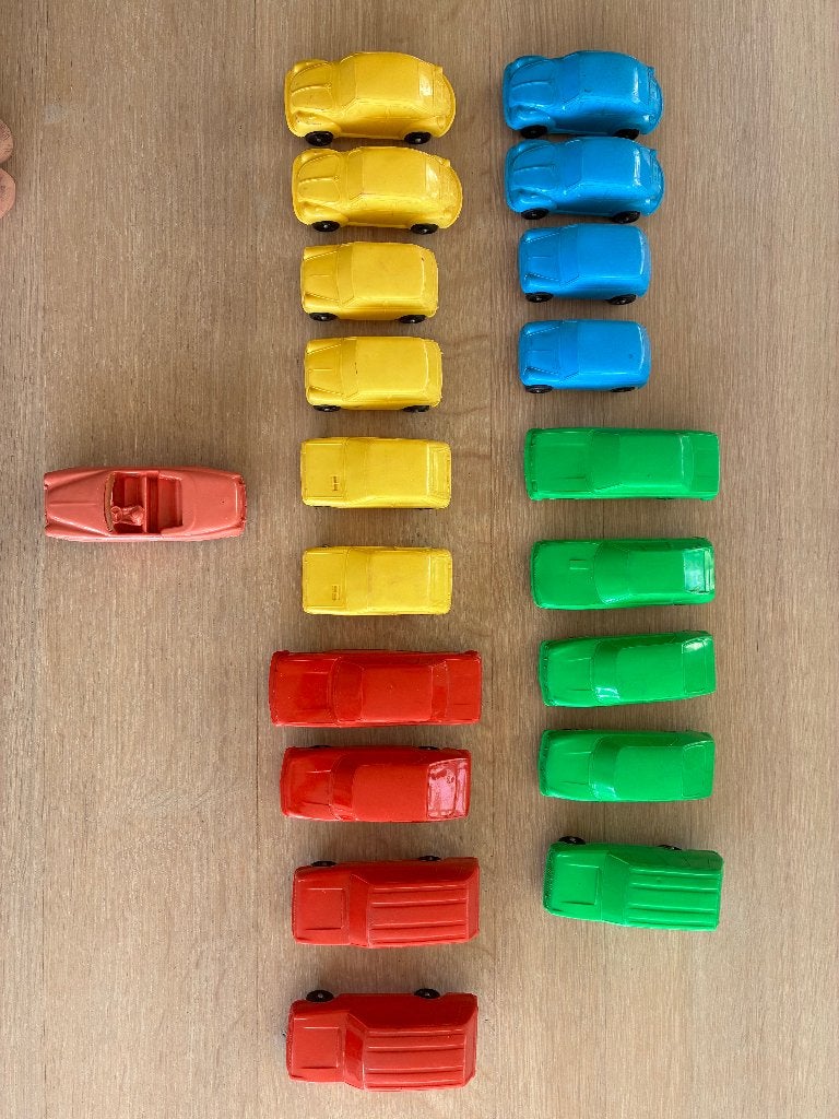 Vintage rubber/kunststof speelgoed autootjes., Ophalen