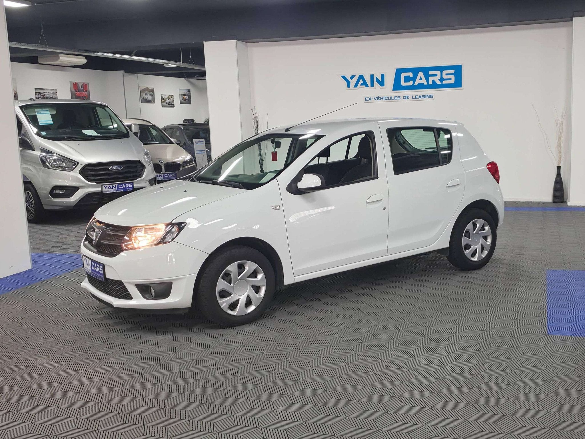 Dacia Sandero 1.2 Essence 55kW - Euro 5 LEZ OK - 64.718 km -, Autos, Dacia, Euro 5, 135 g/km, Entreprise, Boîte manuelle