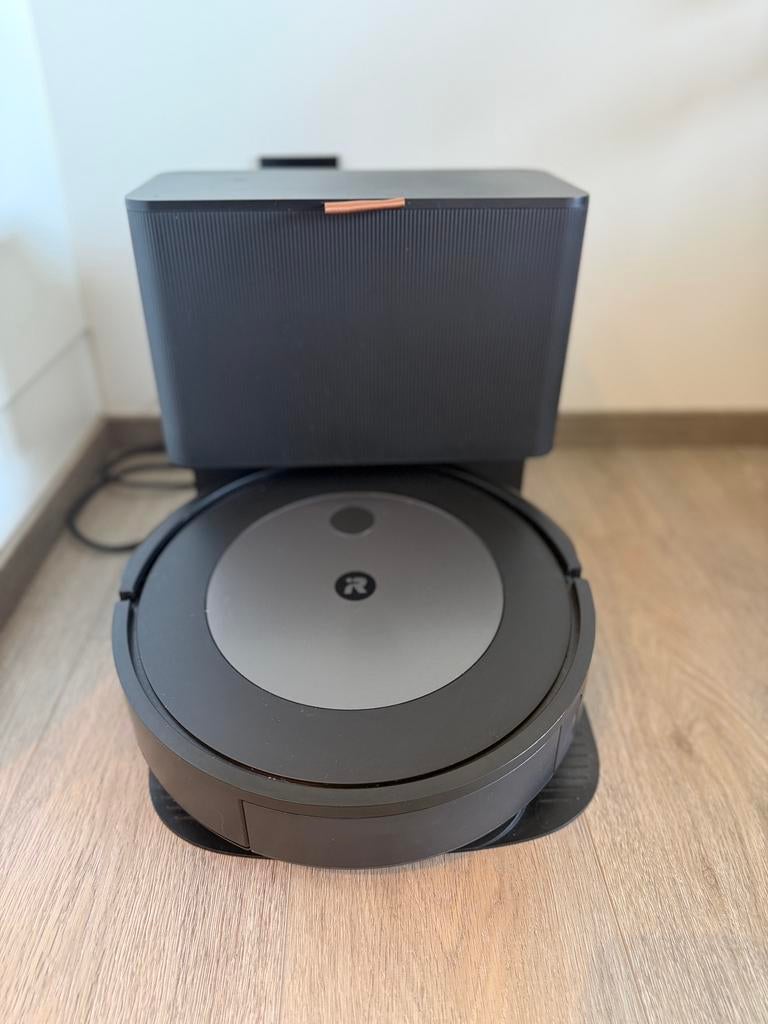 iRobot stofzuiger in zeer goede staat, Ophalen, Zo goed als nieuw