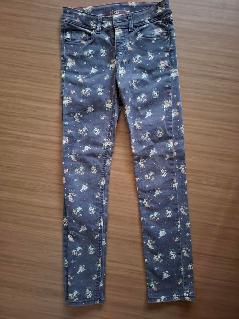 Jeans met bloemenprint 146, Pantalon, Enlèvement, Utilisé, Fille