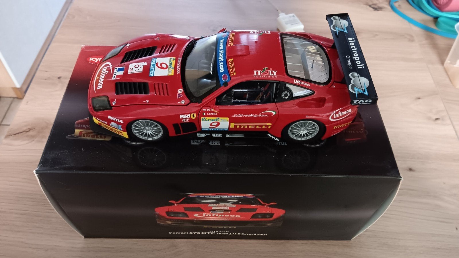 Ferrari, Enlèvement ou Envoi, Kyosho