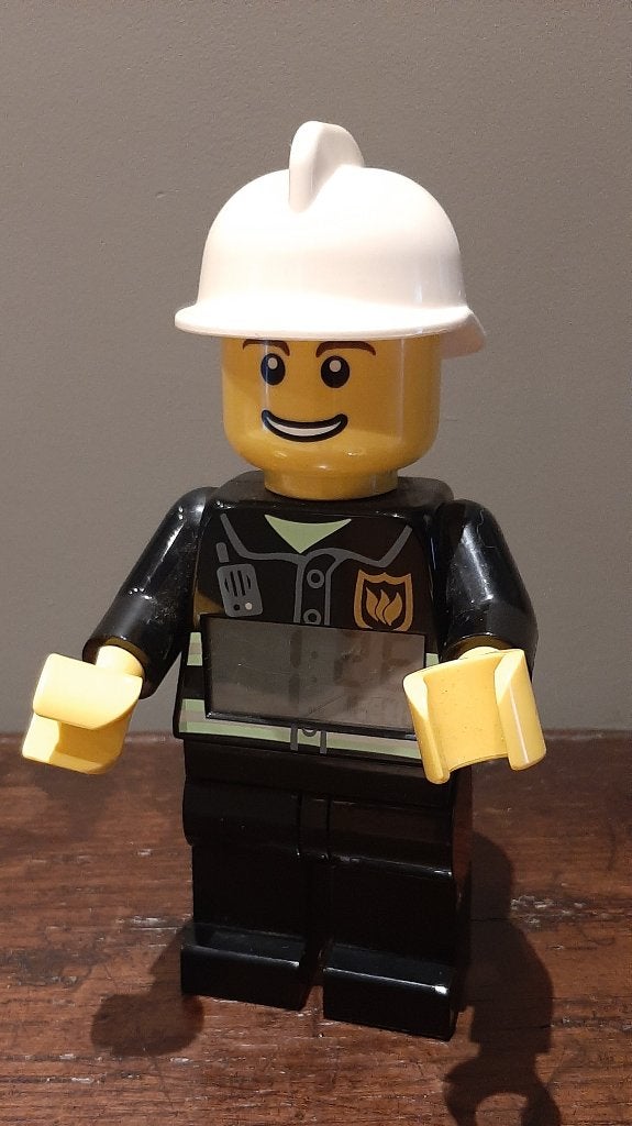 LEGO  city brandweerman wekker, Kinderen en Baby's, Speelgoed | Duplo en Lego, Lego, Accessoire, Ophalen of Verzenden, Compleet