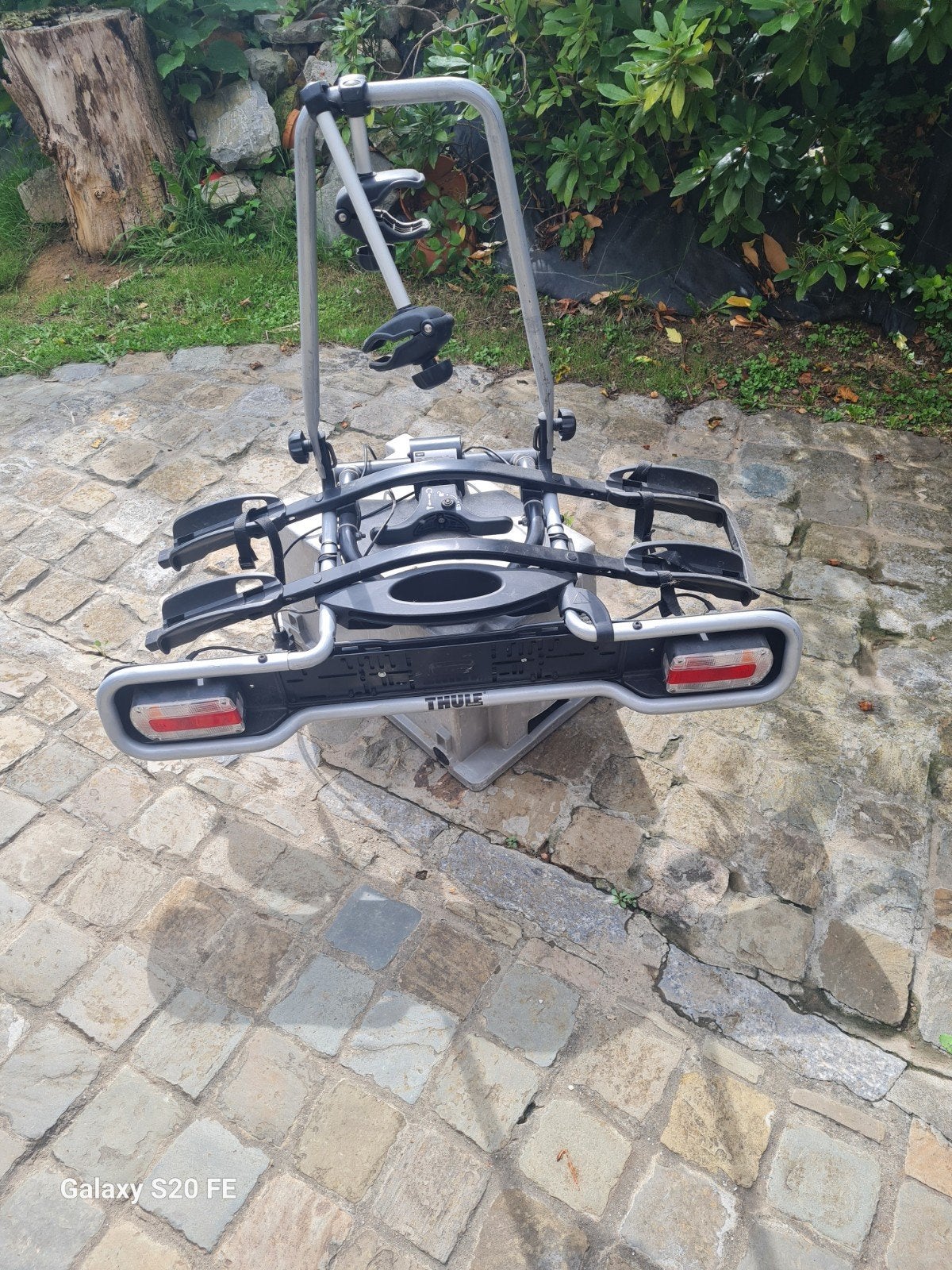 porte vélos de la marque Thules. Très peu servi, Enlèvement, 2 vélos, Comme neuf