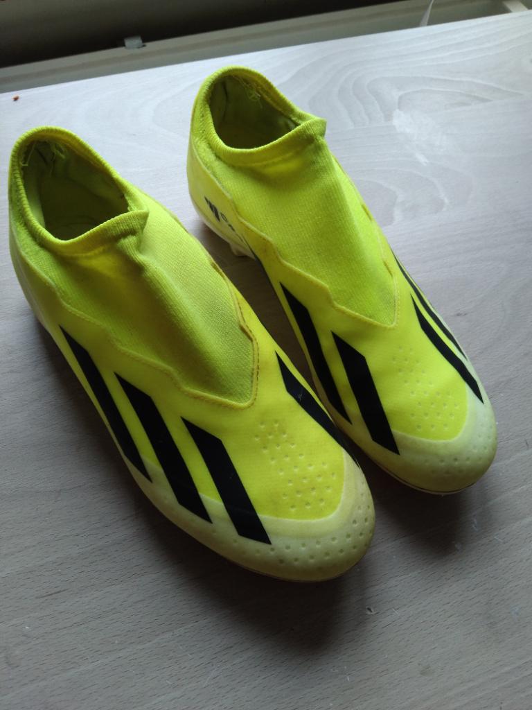 Voetbal schoenen, Sport en Fitness, Voetbal, Ophalen, Gebruikt, Schoenen, Maat S