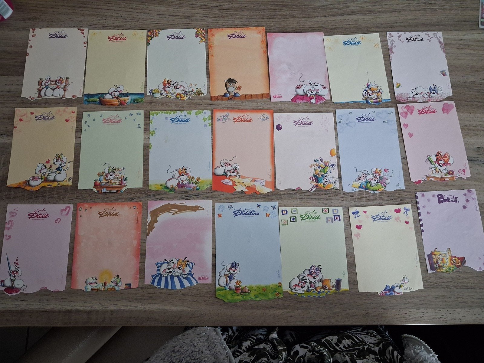 Groot Lot Reliëfblaadjes Diddl 21 stuks., Verzamelen, Diddl, Ophalen, Diddl