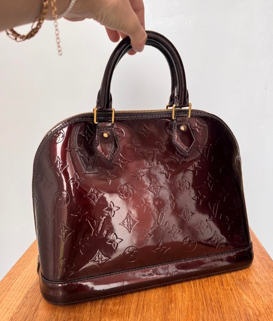 Louis Vuitton Alma PM Vernis Bourgondy, Ophalen, Zo goed als nieuw, Overige kleuren, Avondtasje