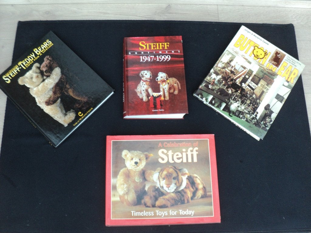 Steiff boeken, Verzamelen, Ophalen, Zo goed als nieuw, Overige typen, Cherished Teddies