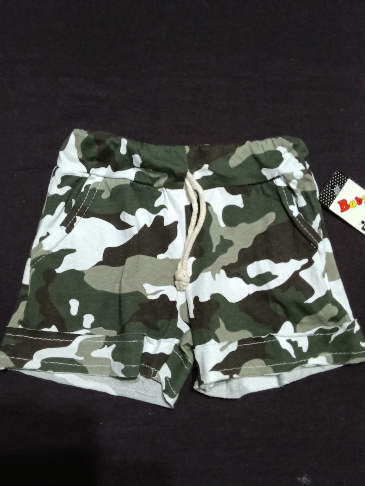 Short militaire neuf, Enlèvement ou Envoi, Neuf, Fille, Autres types