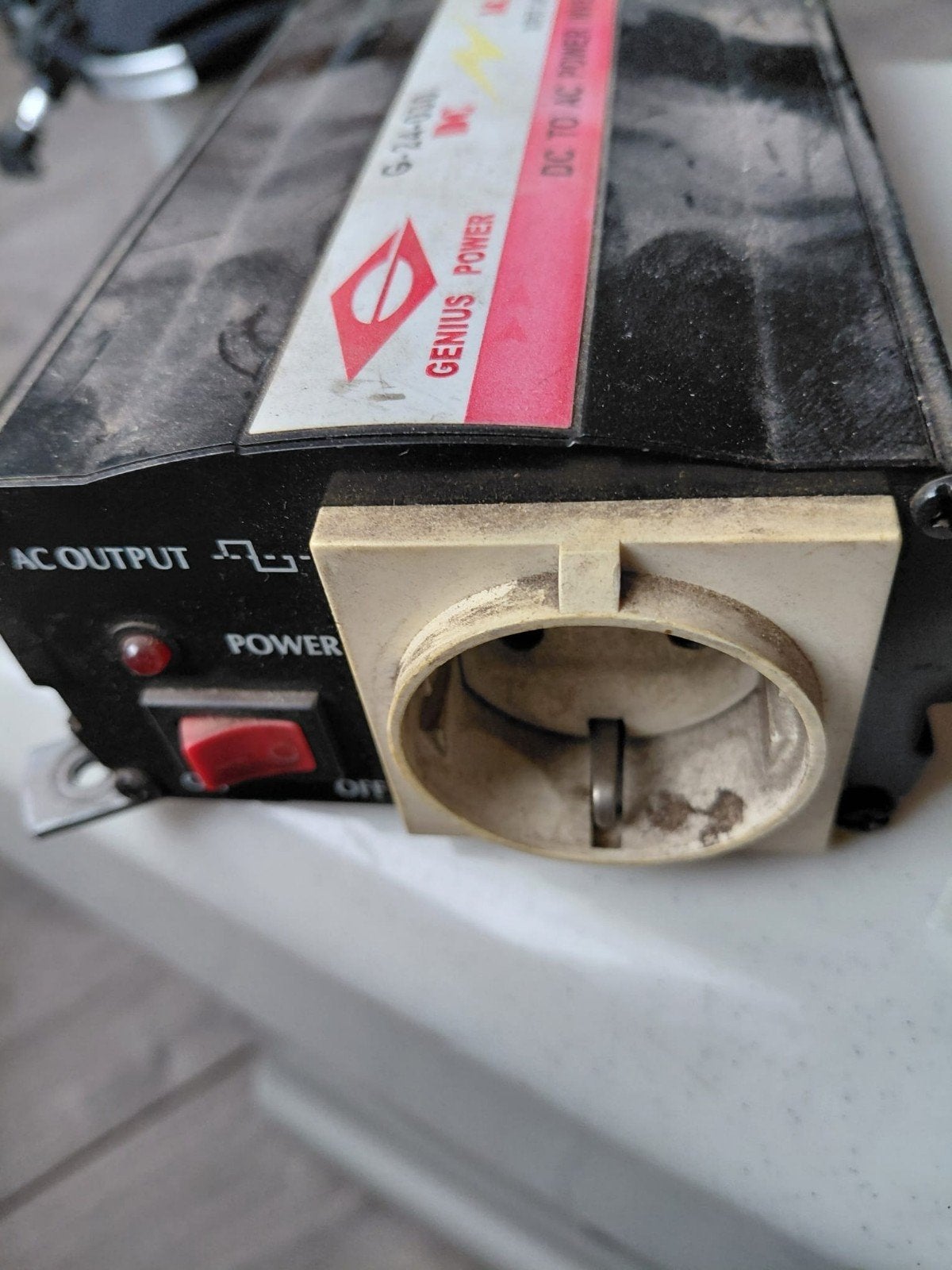 Omvormer van 24 v naar 220 v, Enlèvement ou Envoi, Utilisé
