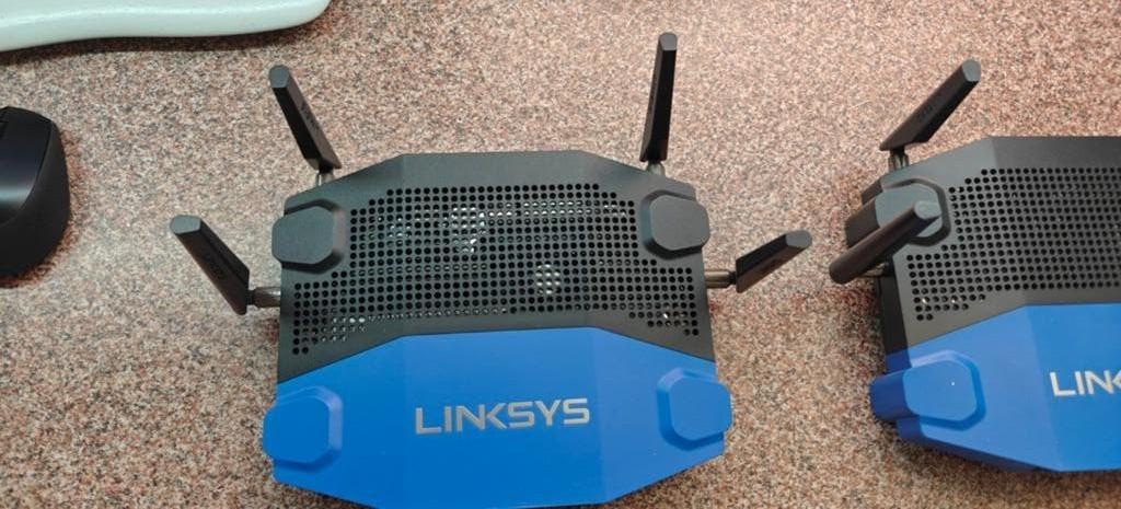 2 pro Linksys routers AC 1900 en AC 2300, Ophalen of Verzenden, Router
