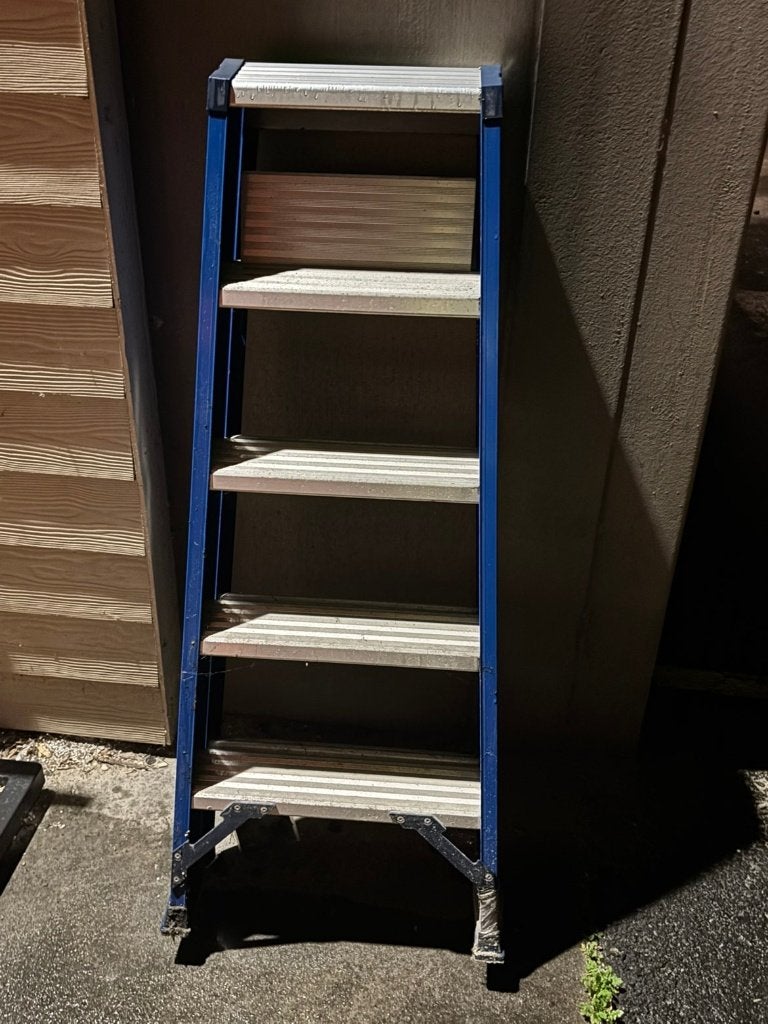 Nieuwe trapladder, Ophalen, Nieuw, Ladder, Opvouwbaar of Inschuifbaar