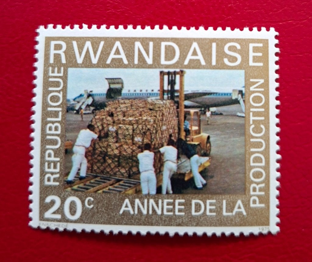 Postzegel Rwanda OBP 698**, Ophalen of Verzenden, Postfris