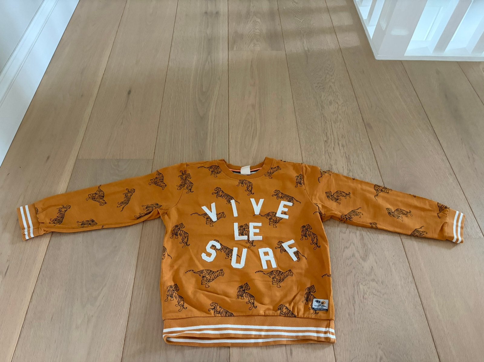 Trui Sturdy maat 122, Kinderen en Baby's, Ophalen of Verzenden, Zo goed als nieuw, Jongen, Trui of Vest