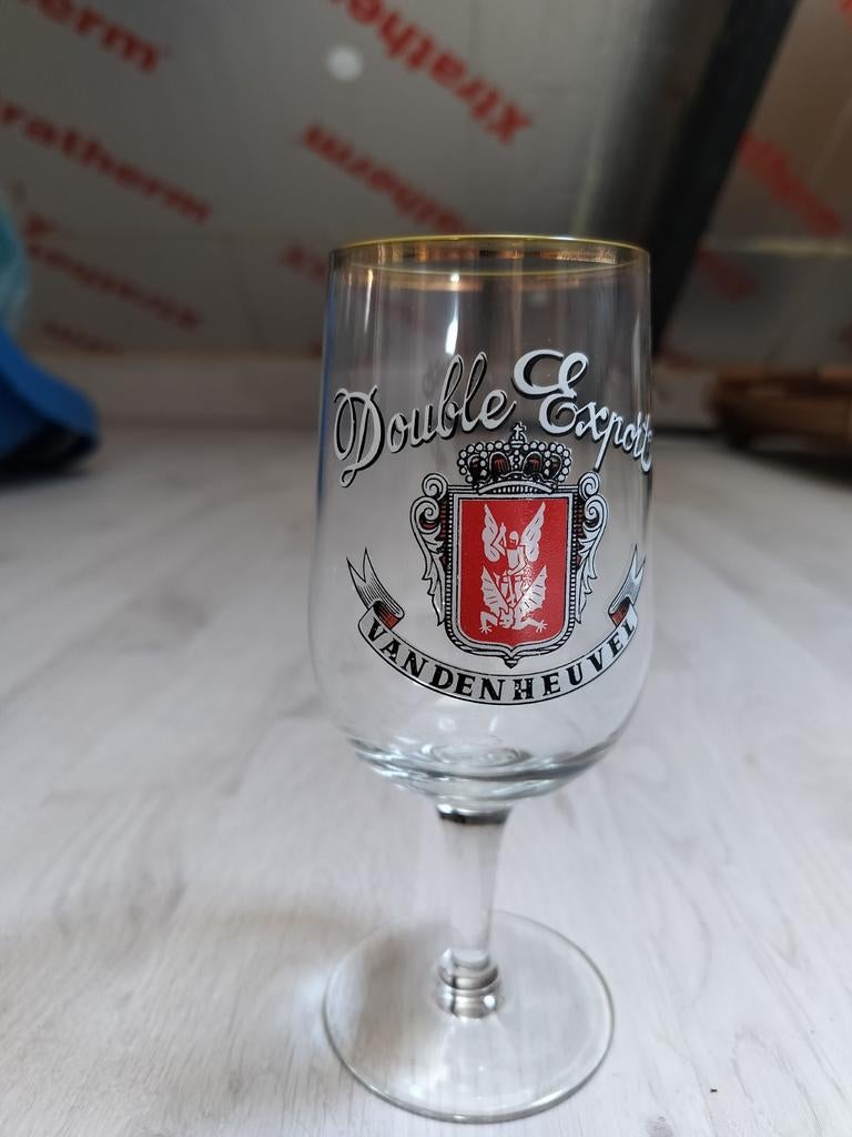 3 oude glazen  Van DENHEUVEL, Ophalen