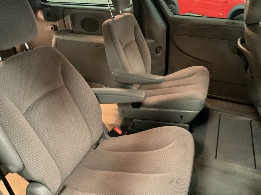 Chrysler Grand Voyager 2.8 Turbo CRD 16v Utilitaire 4 places, Autos, Achat, 110 kW, Grand Voyager, https://public.car-pass.be/vhr/8dc93edf-dcda-4b9a-b436-f4759dffd6df