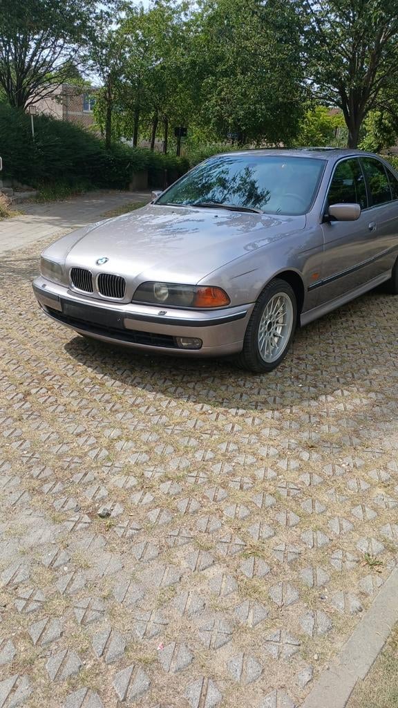 Bmw 535i, Auto's, BMW, Particulier, 5 Reeks, Cruise Control, Open dak, Trekhaak, Benzine, Berline, Automaat, Zilver of Grijs, Zwart