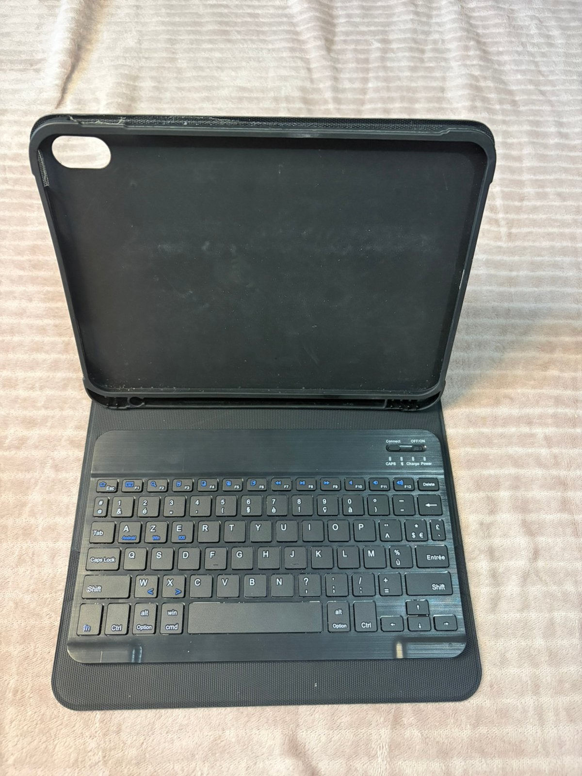 Coque avec Clavier - iPad 10ème Génération (10.9"), Informatique & Logiciels, Housses pour tablettes, Envoi, Comme neuf, 10 pouces