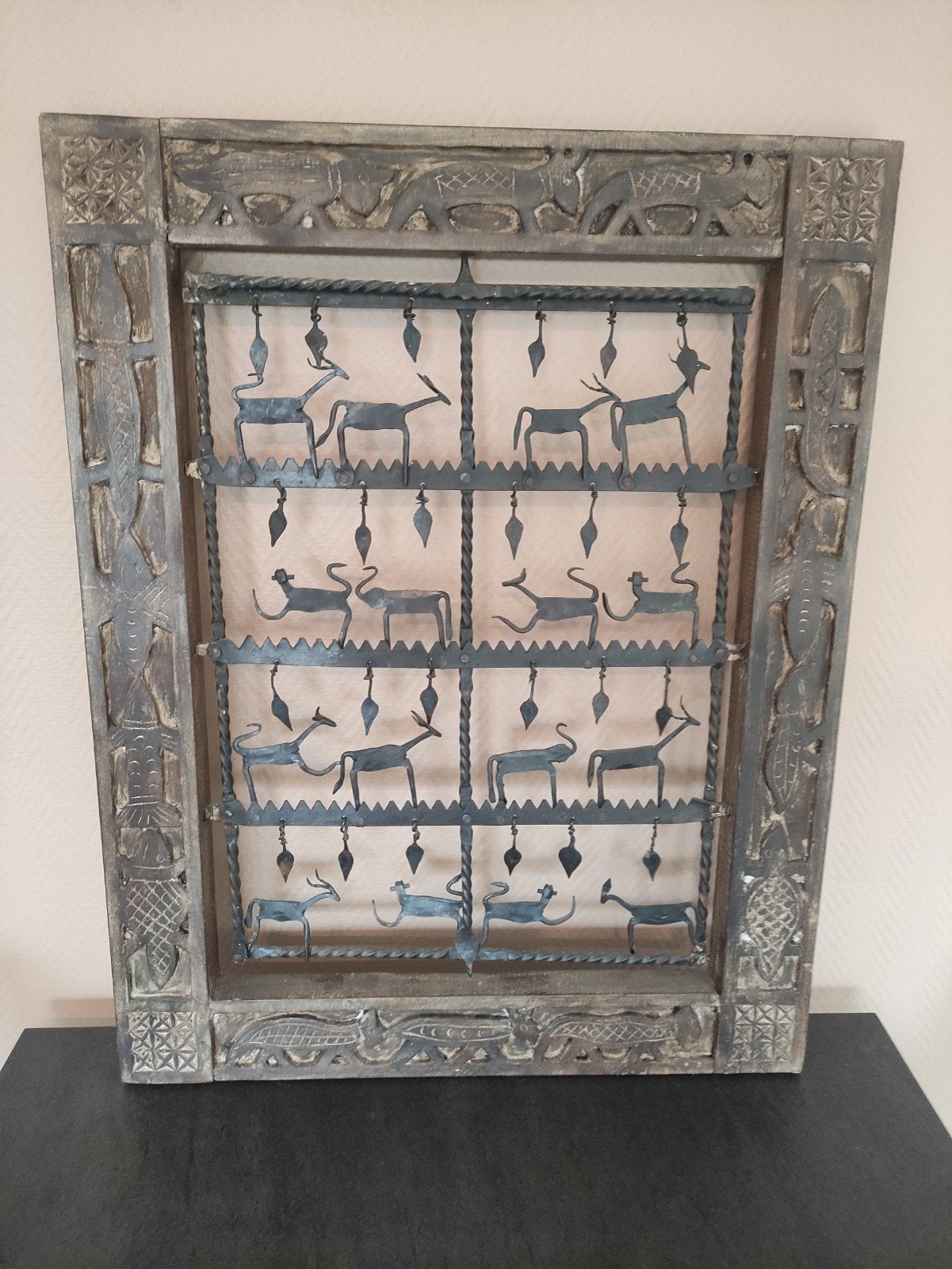 Wanddecoratie Afrikaans smeedwerk., Ophalen, Gebruikt, 67 cm, 85 cm