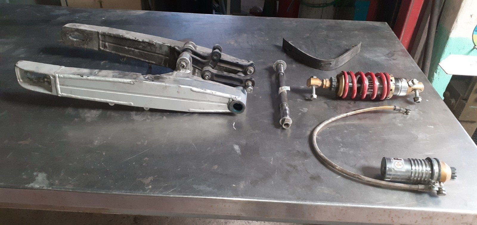 LAVERDA 750 model 2000 onderdelen, Ophalen