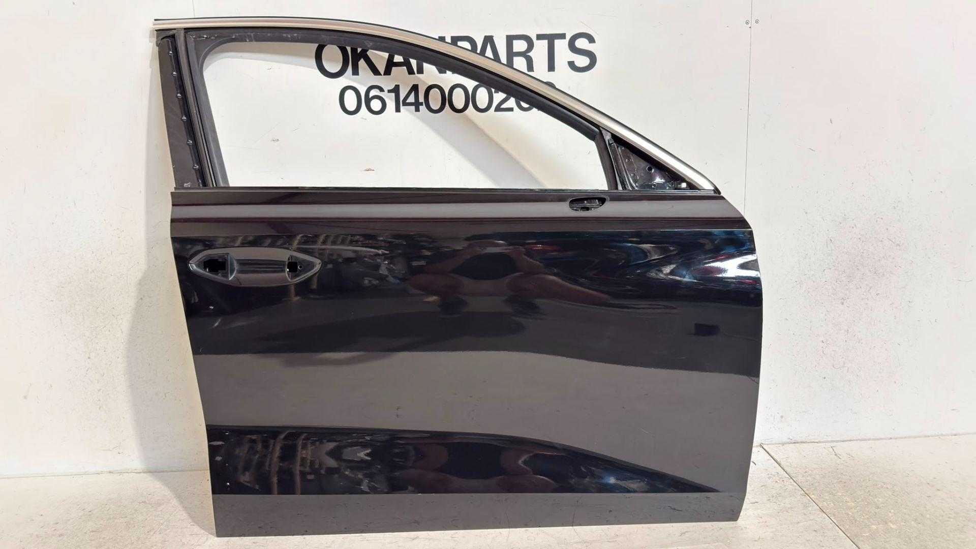 Audi A3 8Y rechter voordeur portier rechts, Gebruikt, Deur, AUDI AG, Auto-Union-Strasse 1
85045  Ingolstadt, DE