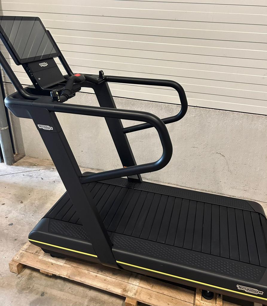 Technogym Skillrun 5000 Loopband Skill Run Unity LIVE, Sport en Fitness, Ophalen of Verzenden