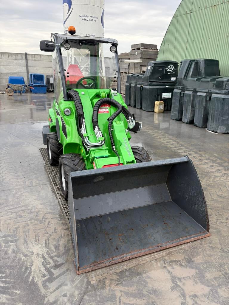 Avant 528, Articles professionnels, Machines & Construction | Grues & Excavatrices, Enlèvement ou Envoi
