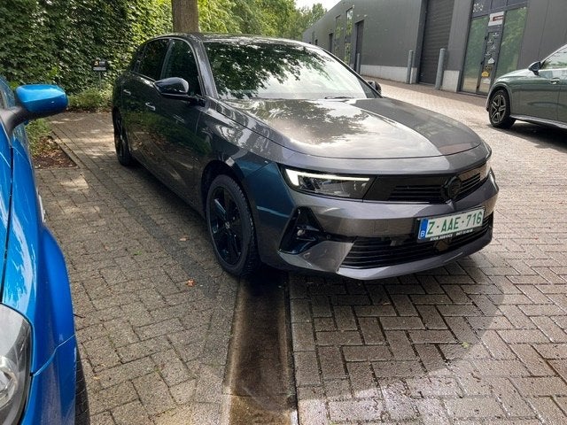 Opel Astra GS 1200 AUTOMATIQUE Mod 25 5 portes 17500Km, Autos, Opel, Phares entièrement LED, Entreprise, Autres couleurs, Noir