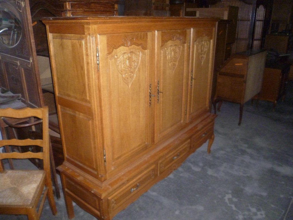 MASSIEVE 3 DEURS BUREAU LOUIS XV KAST, Ophalen