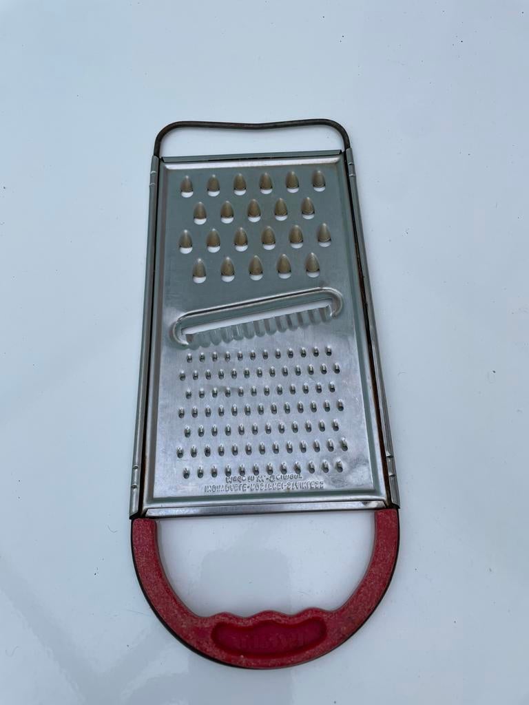Platte metalen rasp, Handtassen en Accessoires, Ophalen, Zo goed als nieuw